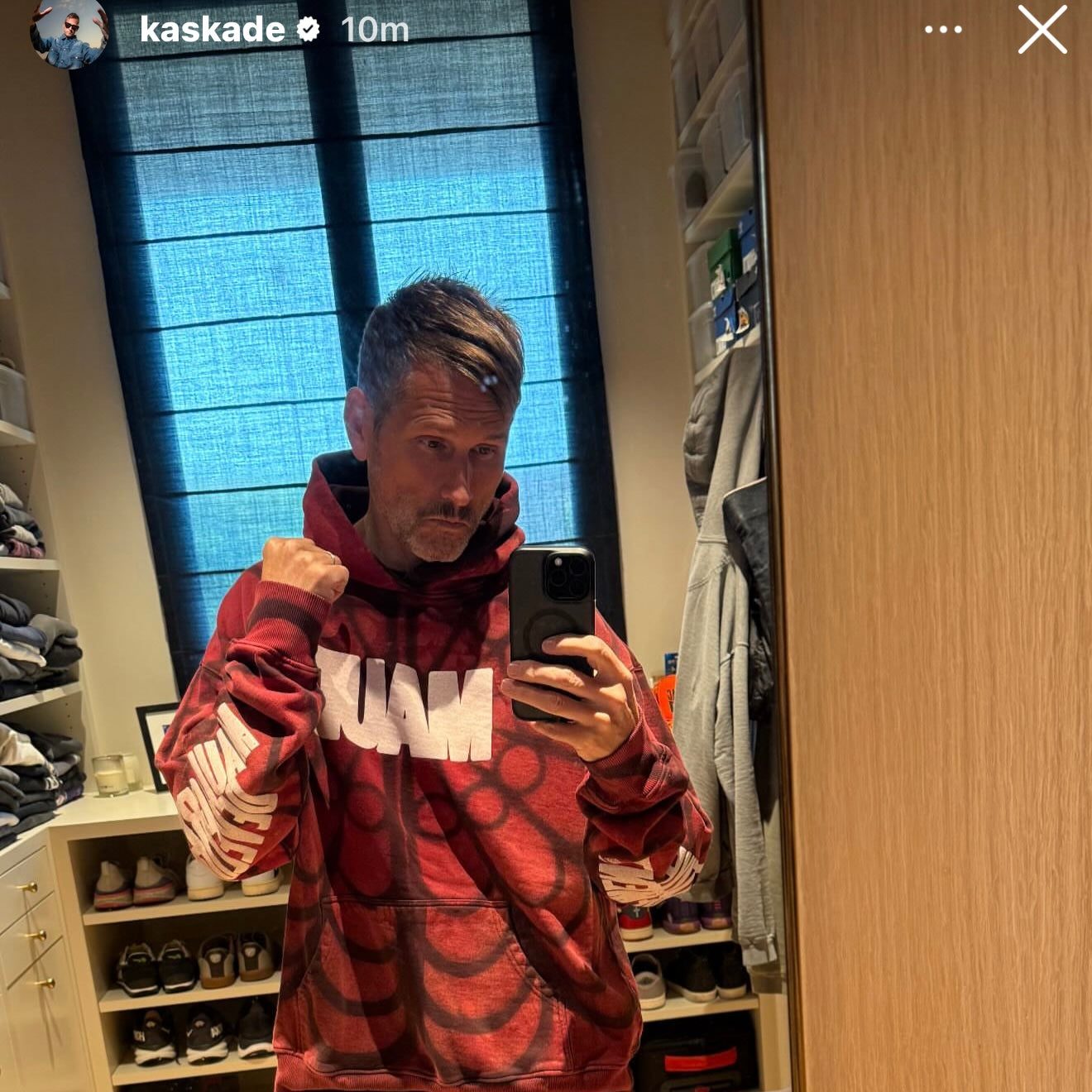 INFINITY HOODIE