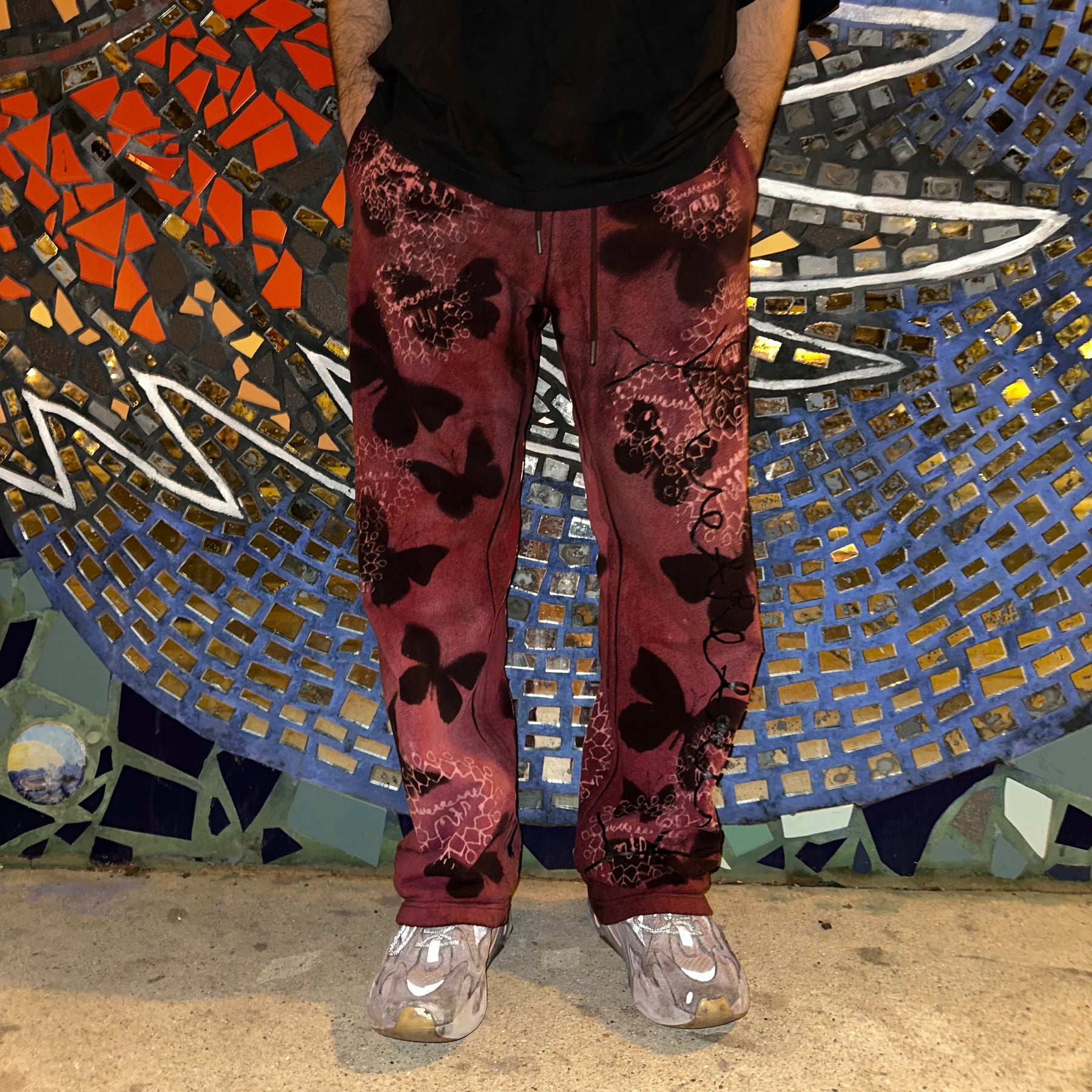 V2 SWEATPANTS